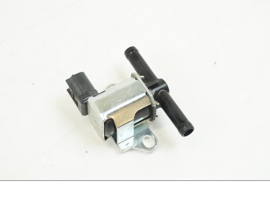 Framsidan på Second Air från en Honda CB 650 F Hornet -2017 motorcykel.