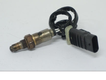 Baksidan på Lambdasond från en BMW R 1250 GS -2022 motorcykel.