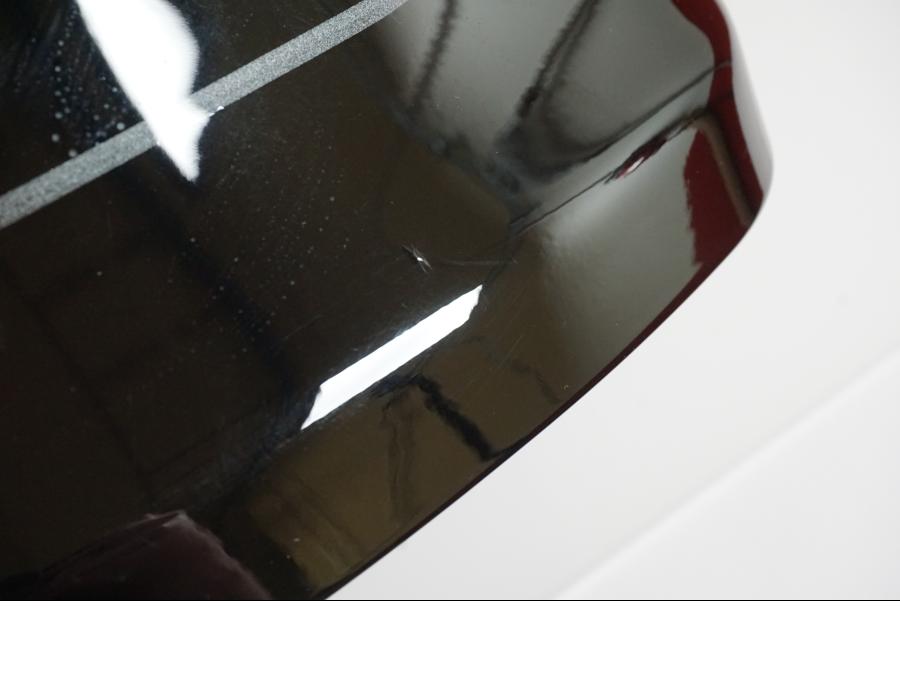 Snett nerifrån på Bakskärm från en H-D Fat Boy -2020 motorcykel.