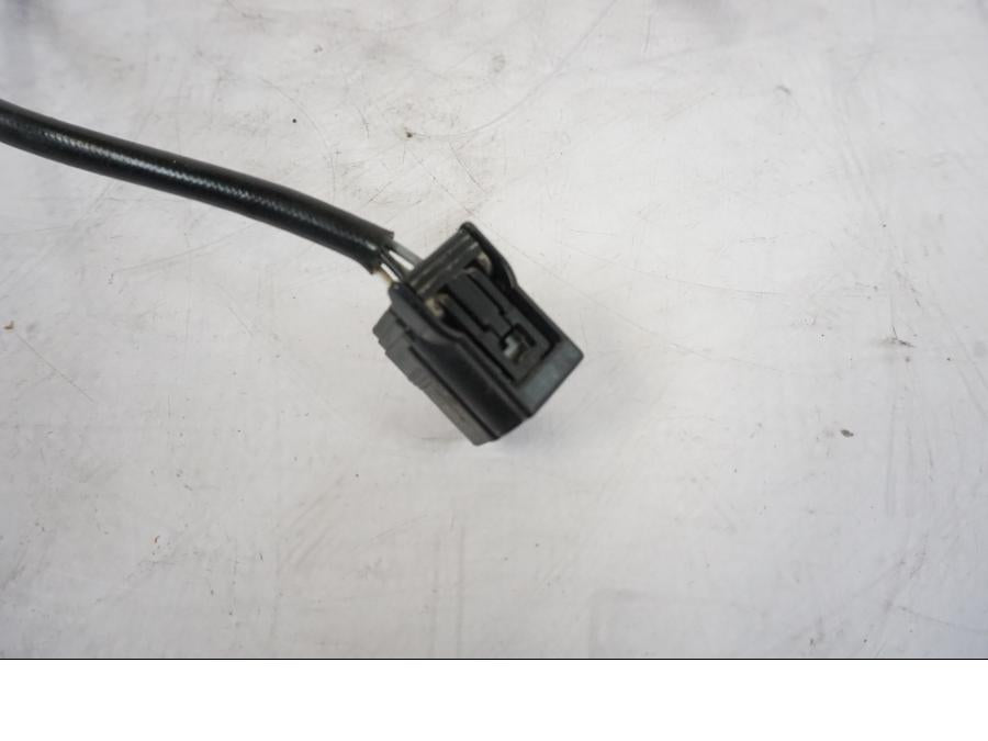 Vänster sida på Lambdasond från en Honda VFR 1200 -2010 motorcykel.