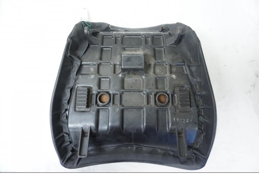 Snett uppifrån på Sadel från en Suzuki TL 1000 R -1999 motorcykel.