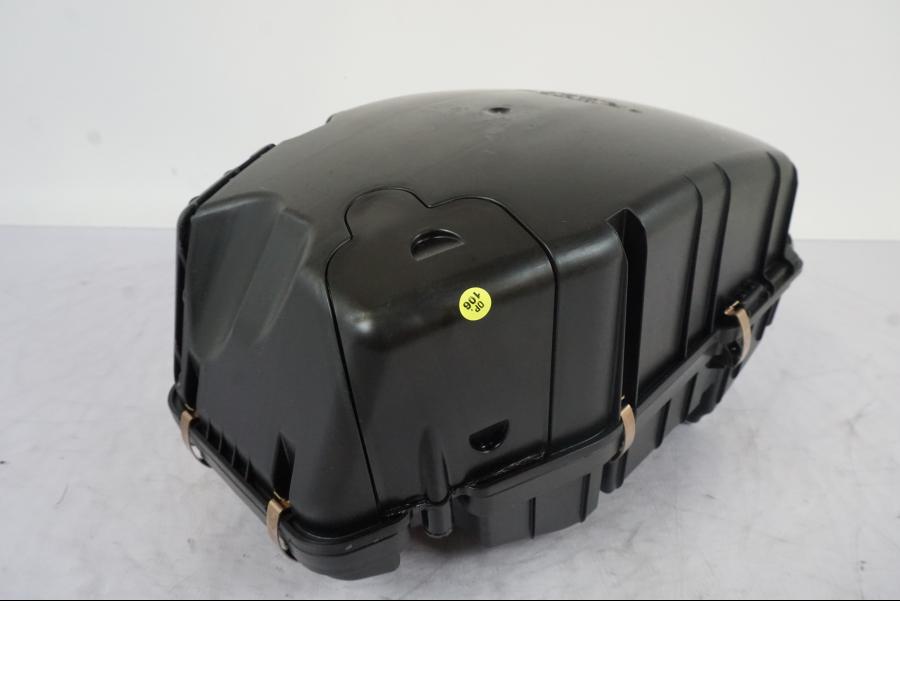 Extrabild2 på Luftburk från en KTM 1290 Super Duke R -2023 motorcykel.