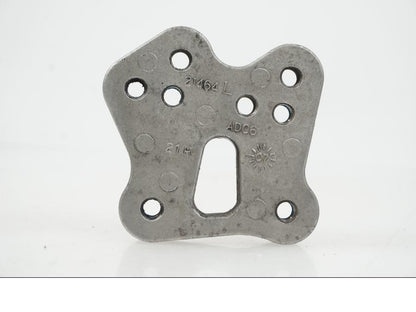 Höger sida på Fotpinnefäste inre från en Suzuki GSX-R 1000 -2007 motorcykel.