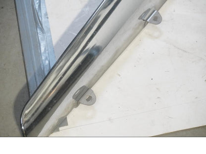 Vänster sida på Ljuddämpardekor från en BMW K 1200 LT -2004 motorcykel.