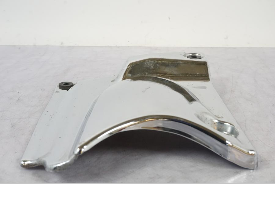 Extrabild2 på Transmissionskåpa från en Suzuki VL 800 -2002 motorcykel.