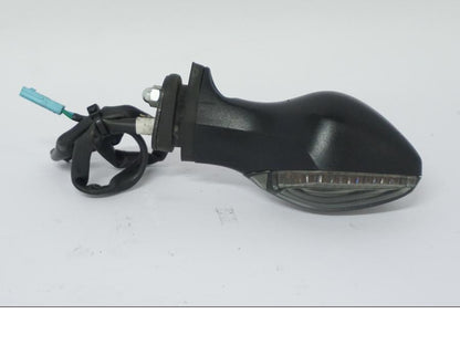 Vänster sida på Blinkers från en Honda CB 500 X -2015 motorcykel.