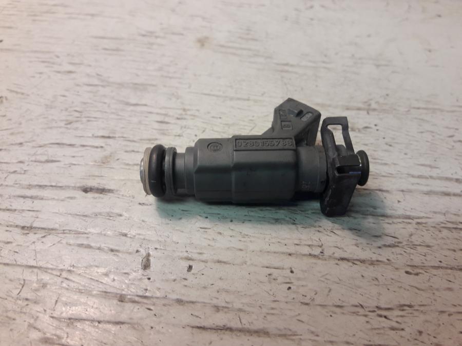 Framsidan på Spridare från en BMW R 1150 R -2004 motorcykel.