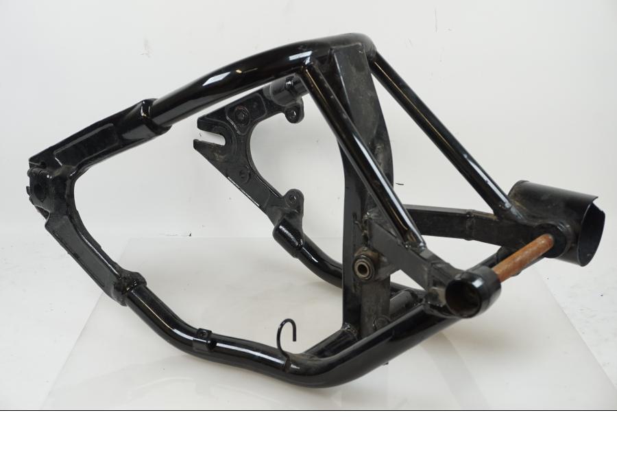 Snett uppifrån på Sving från en Yamaha XVS 1100 -2001 motorcykel.