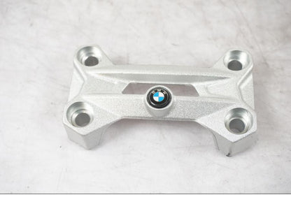 Framsidan på Styrfäste från en BMW F 800 R -2018 motorcykel.