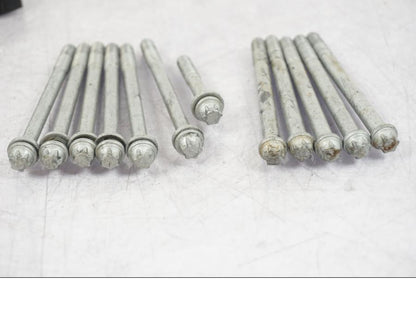 Vänster sida på Kamaxelöverfall från en BMW R NineT -2017 motorcykel.