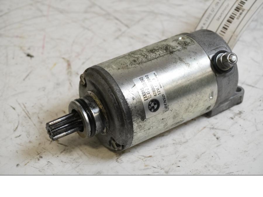 Framsidan på Startmotor från en BMW K 1300 GT -2009 motorcykel.