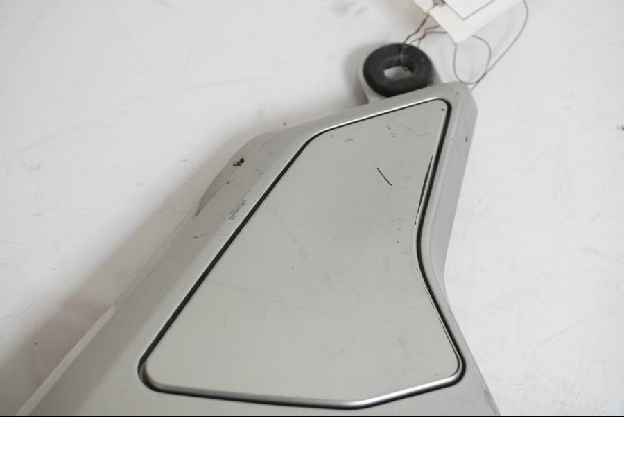 Höger sida på Fotpinnefäste från en Honda CTX 1300 -2014 motorcykel.