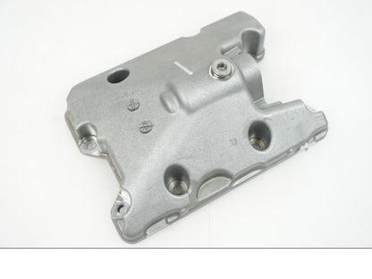 Framsidan på Oljetråg från en BMW F 850 GS -2019 motorcykel.