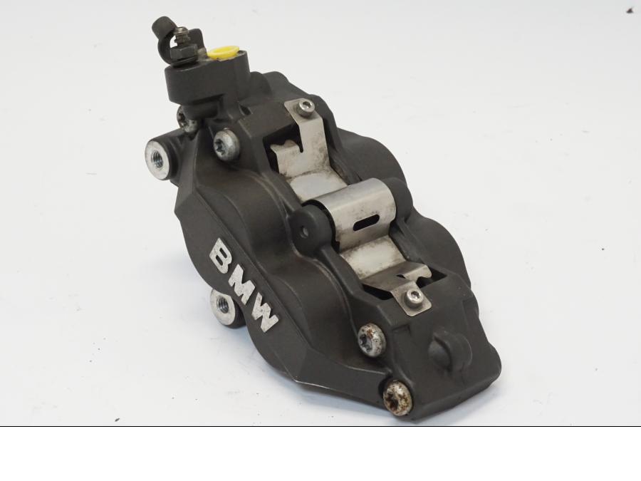 Baksidan på Bromsok från en BMW R 1150 RS -2004 motorcykel.