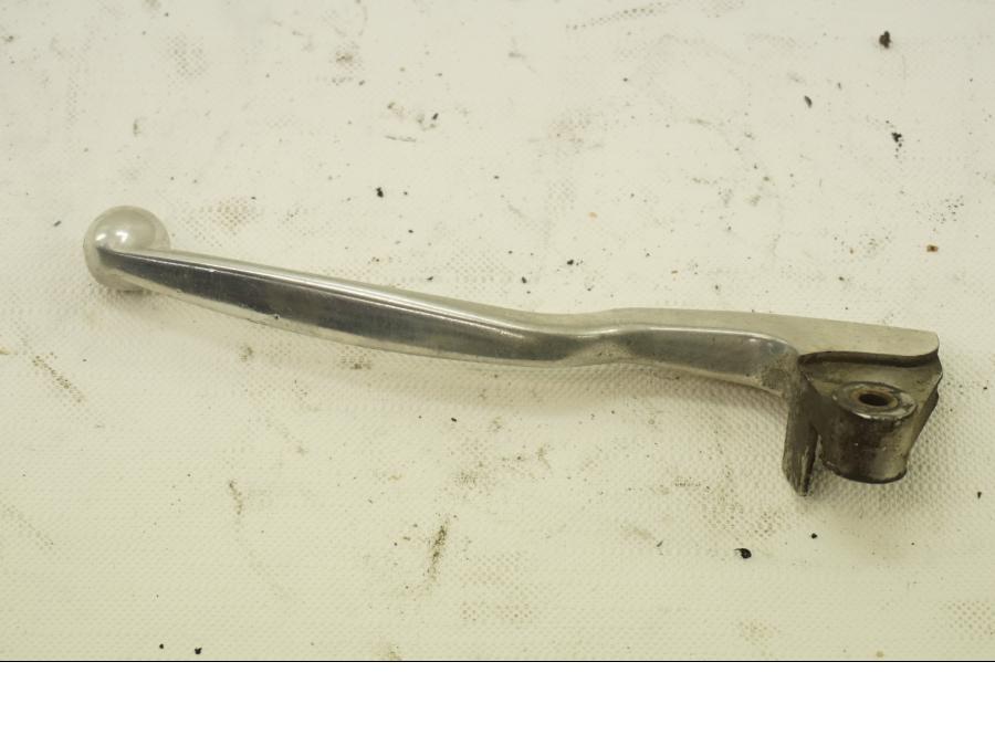 Baksidan på Kopplingsgrepp från en Yamaha XVS 1100 -2000 motorcykel.