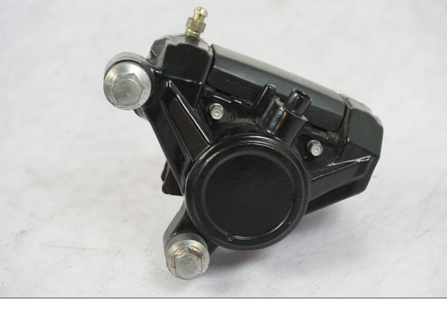 Snett uppifrån på Bromsok från en Yamaha XVS 1100 -2004 motorcykel.