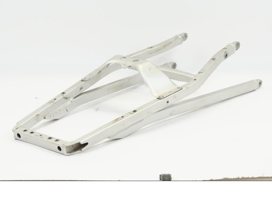 Höger sida på Bakram från en BMW K 1200 S -2006 motorcykel.