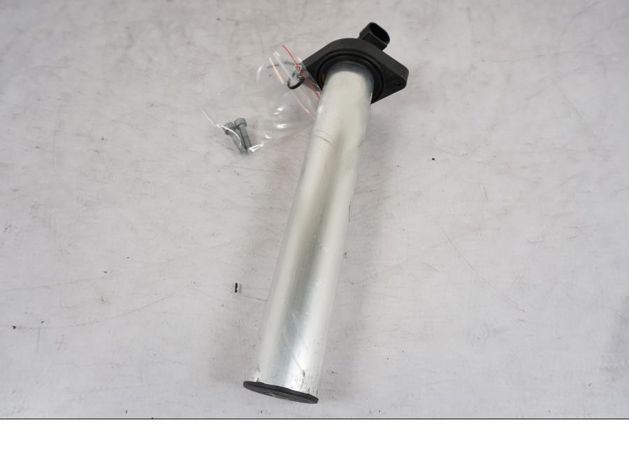 Framsidan på Bensintankgivare från en KTM 790 Duke -2018 motorcykel.