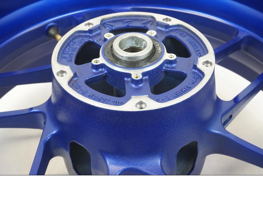 Extrabild3 på Fälg från en Yamaha MT-09 -2021 motorcykel.