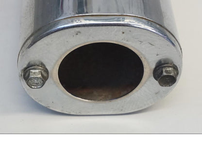 Snett uppifrån på Gaffeldekorrör från en H-D Touring Road King Classic FLHRCI -2008 motorcykel.