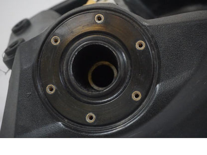 Höger sida på Bensintank från en BMW F 650 CS -2002 motorcykel.