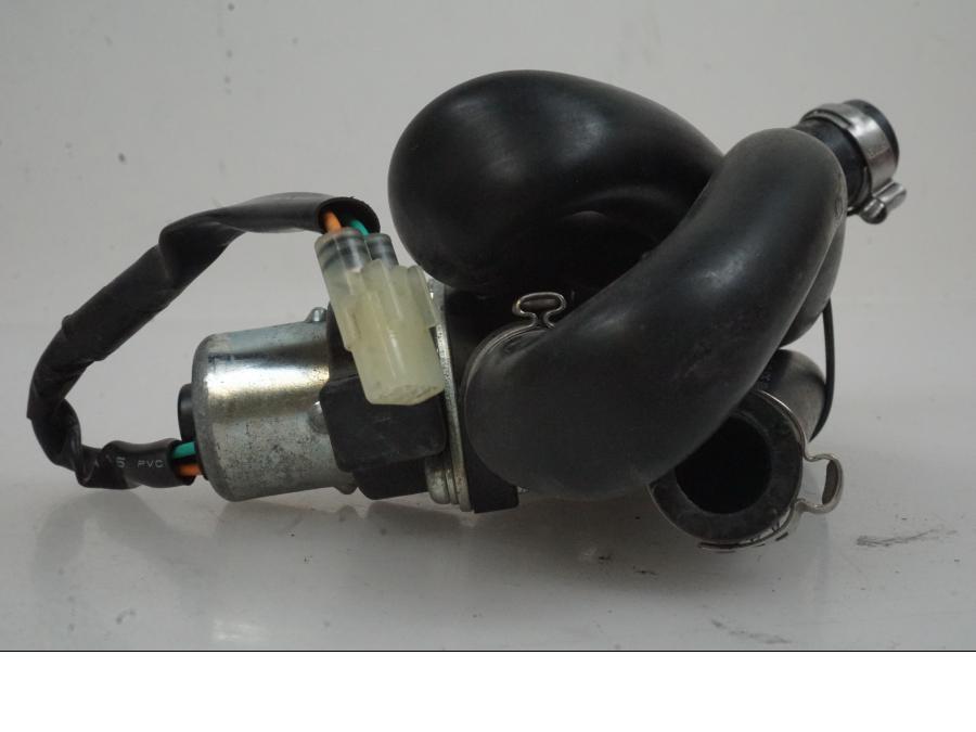 Höger sida på Second Air från en KTM 1290 Super Duke -2019 motorcykel.