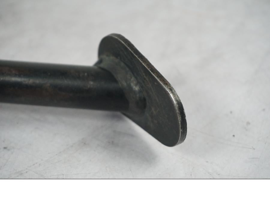 Baksidan på Sidostöd från en BMW R 1200 R -2007 motorcykel.