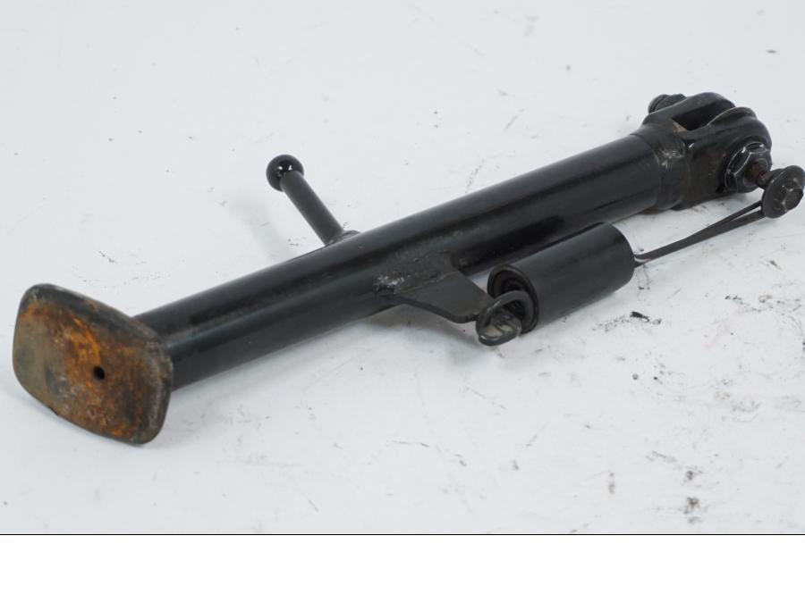 Baksidan på Sidostöd från en Honda CB 650 R -2019 motorcykel.