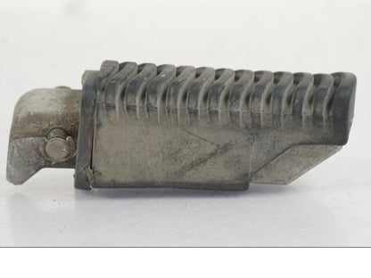 Baksidan på Fotpinne från en BMW F 800 GS -2008 motorcykel.