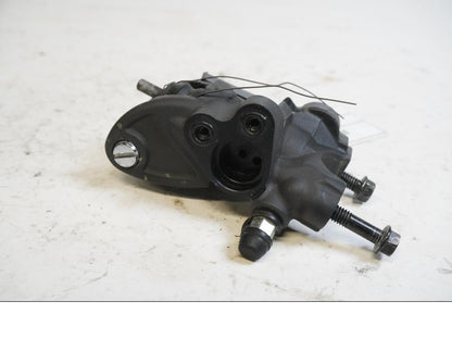 Framsidan på Bromshuvudcylinder från en Honda CB 1000 R -2009 motorcykel.