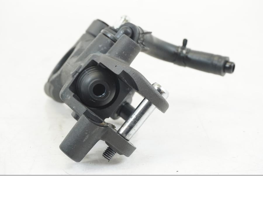 Höger sida på Bromshuvudcylinder från en Yamaha MT-09 -2021 motorcykel.