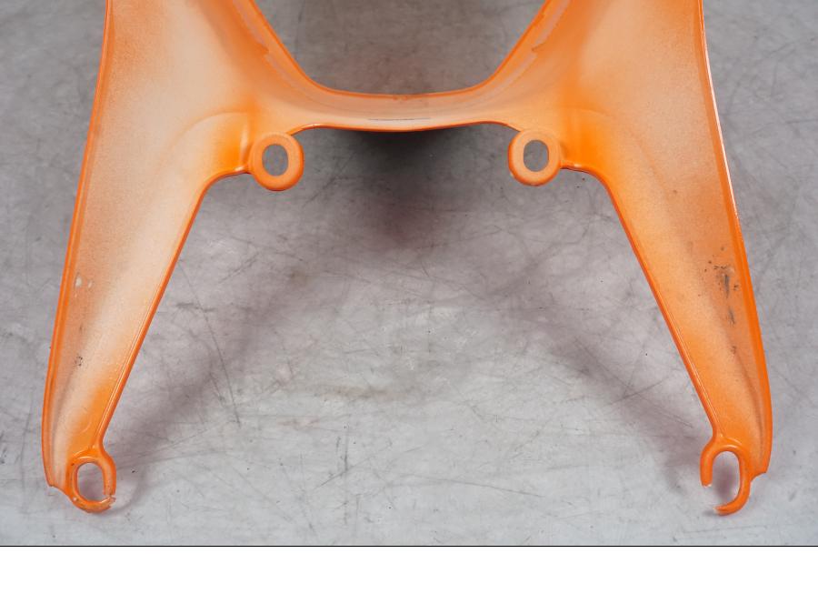 Extrabild3 på Bensintankskåpa från en KTM 1290 Super Duke R -2022 motorcykel.