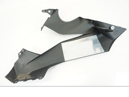 Snett uppifrån på Magkåpa från en Honda CBR 650 R -2019 motorcykel.