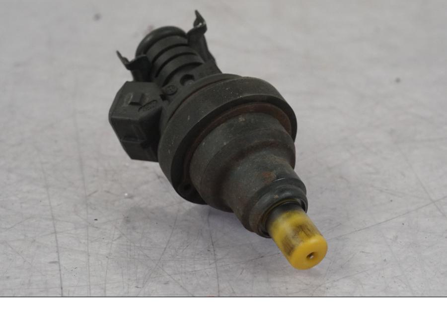 Höger sida på Spridare från en BMW R 1100 GS -1998 motorcykel.