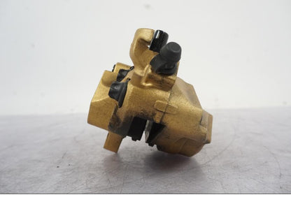 Snett uppifrån på Bromsok från en Honda VTR 1000 F -1997 motorcykel.