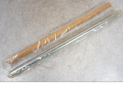 Baksidan på <p>Gaffelben höger och vänster inre till Suzuki K50 1979. Eftermarknadsdelar.</p> moped.