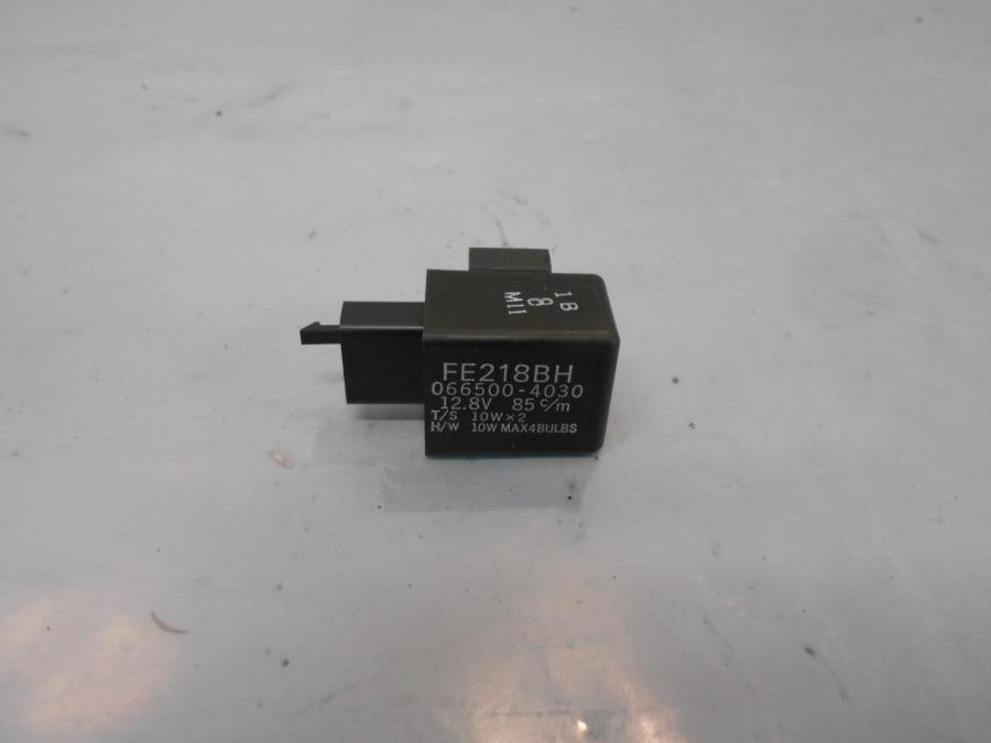 Framsidan på Blinkersrelä från en Kawasaki Z 900 -2018 motorcykel.