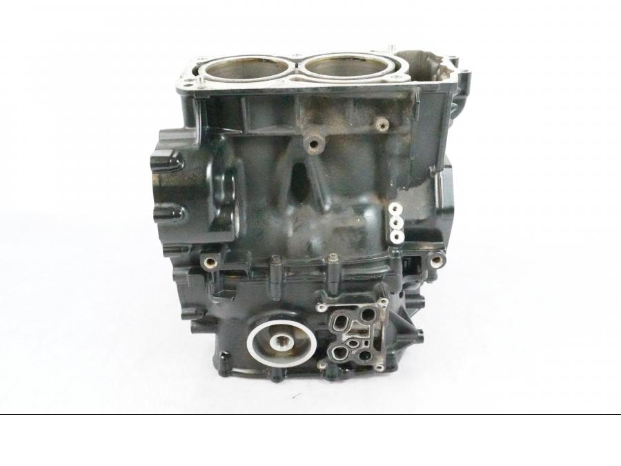 Höger sida på Motorblock från en BMW F 800 GS -2009 motorcykel.