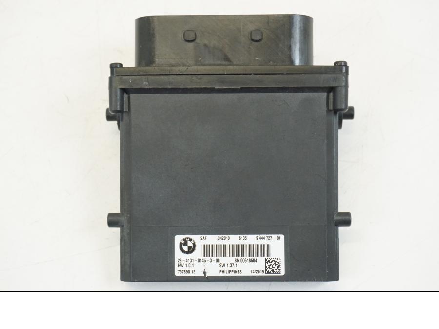 Snett nerifrån på Styrdon från en BMW R 1250 GS -2019 motorcykel.