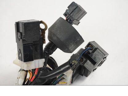 Baksidan på Kablage från en Yamaha YZF 1000 R1 -2007 motorcykel.