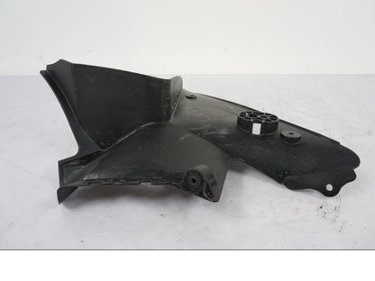 Extrabild2 på Innerskärm från en Honda CBR 900 RR -2003 motorcykel.