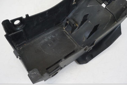 Höger sida på Batterihållare från en Yamaha XSR 700 -2016 motorcykel.