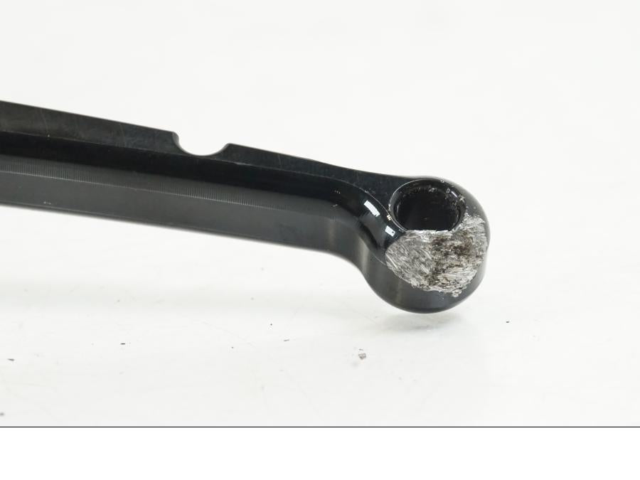 Höger sida på Broms och kopplingsgrepp från en Ducati Streetfighter S -2011 motorcykel.