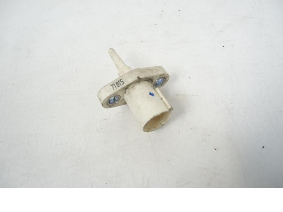 Höger sida på Luftburksensor från en Honda XL 1000 V -2008 motorcykel.