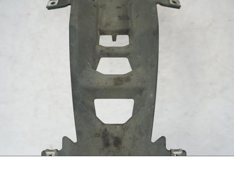 Höger sida på Magkåpa från en Yamaha MT 125 -2017 motorcykel.