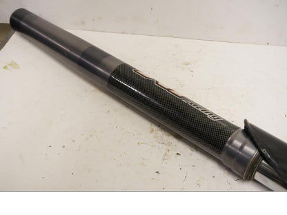 Vänster sida på Gaffelben från en KTM 625 SMC -2006 motorcykel.