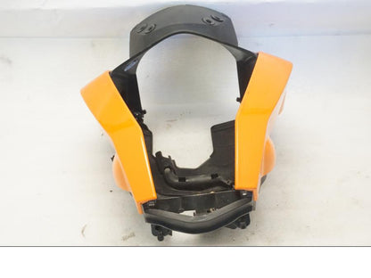 Höger sida på Strålkastarhus från en KTM 125 Duke -2015 motorcykel.