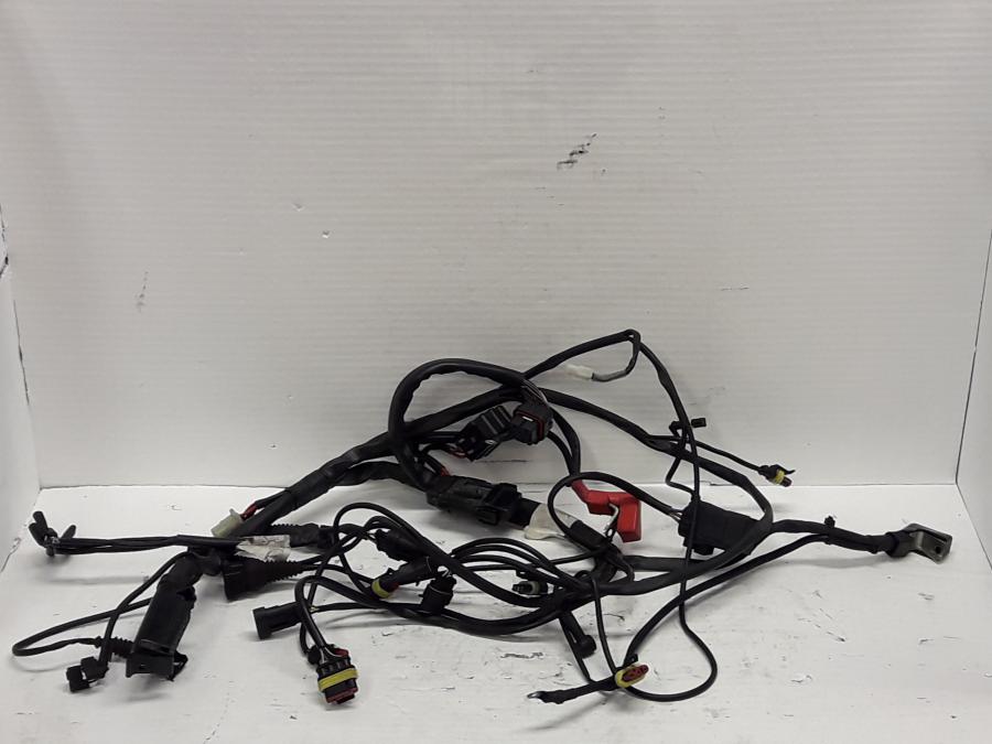 Framsidan på Kabelstam från en Ducati 750 SS -2000 motorcykel.