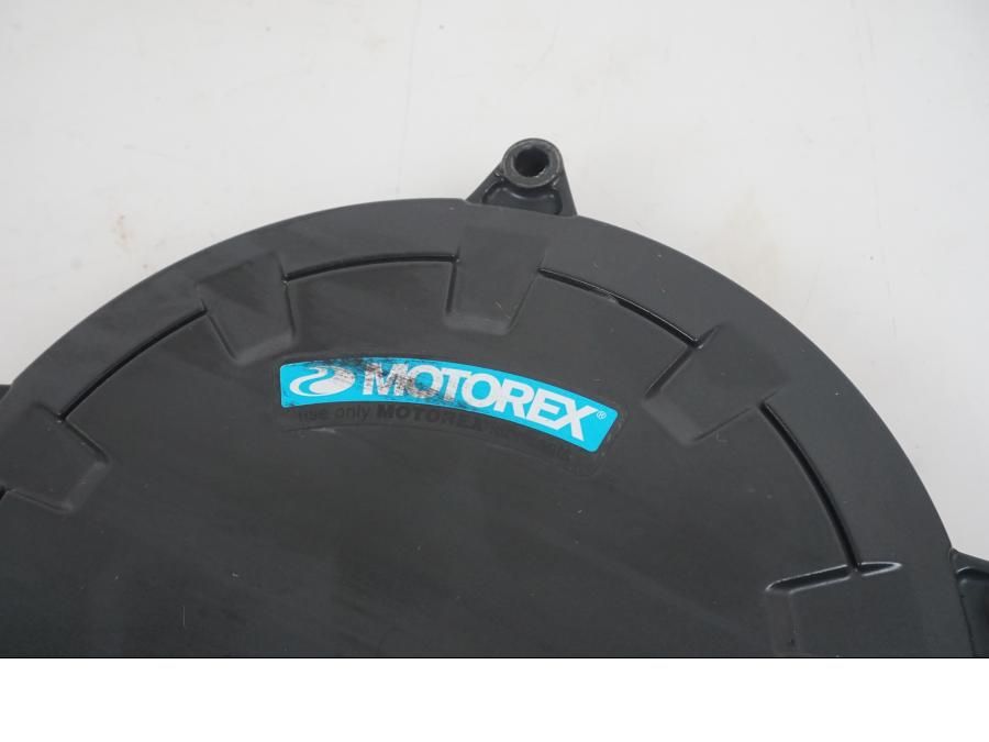 Höger sida på Kopplingskåpa från en KTM 1290 Super Duke R -2021 motorcykel.