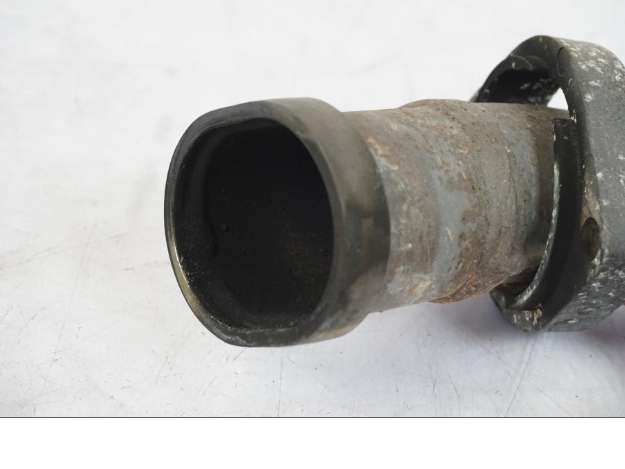 Snett nerifrån på Grenrör från en Kawasaki KL 650A -1987 motorcykel.